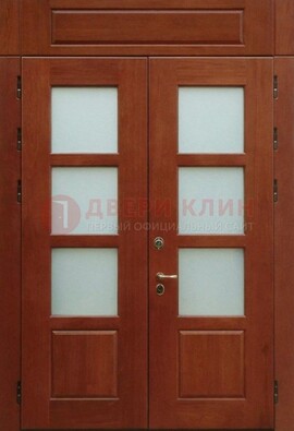 Металлическая парадная дверь со стеклом ДПР-69 для загородного дома в Гатчине