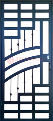 Современная металлическая решетчатая дверь ДР-38 в Яхроме