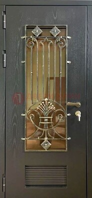 Одностворчатая железная дверь со стеклом и ковкой для дома ДСК-101 в Яхроме