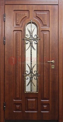 Тяжелая стальная дверь со стеклом и ковкой ДСК-42 в Яхроме