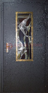 Металлическая дверь со стеклом и ковкой ДСК-82 для крыльца в Яхроме