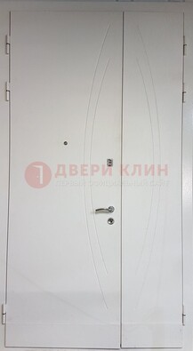 Белая тамбурная дверь ДТМ-31 в Яхроме