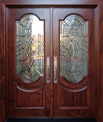 Классическая железная дверь с массивом дуба для входа ВЖ-23 в Яхроме